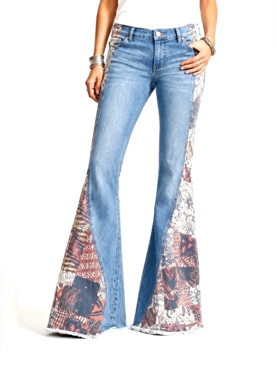Free People Denim - NWOT Free People Bali Patchwork Flare Leg Soft Vintage Wash Denim Jeans 31